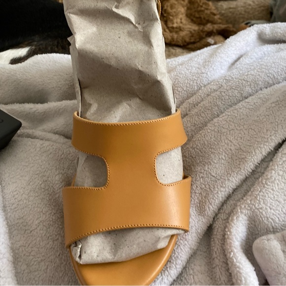 Hermés Light Orange Leather Ilana Espadrille Wedge Sandals sold - Picture 8 of 12